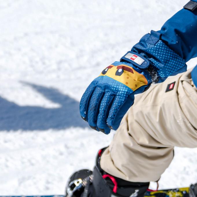 FUNCTIONAL MITTENS AND GLOVES